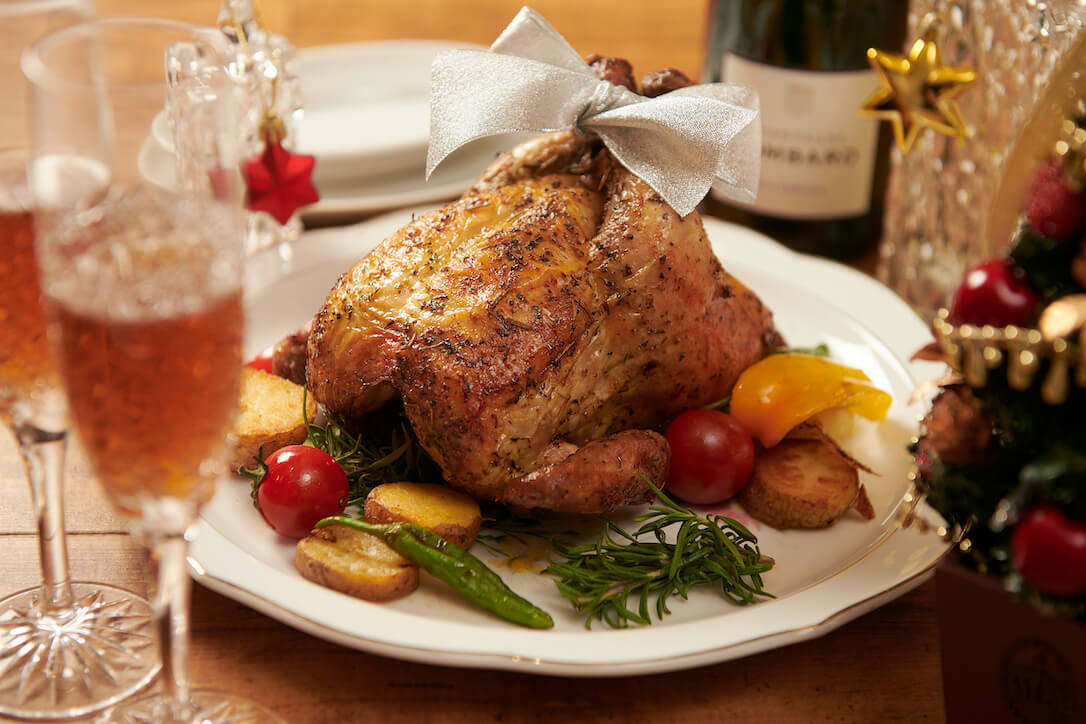 ロティサリーチキン1羽（ホール）+ ローストポテト付き